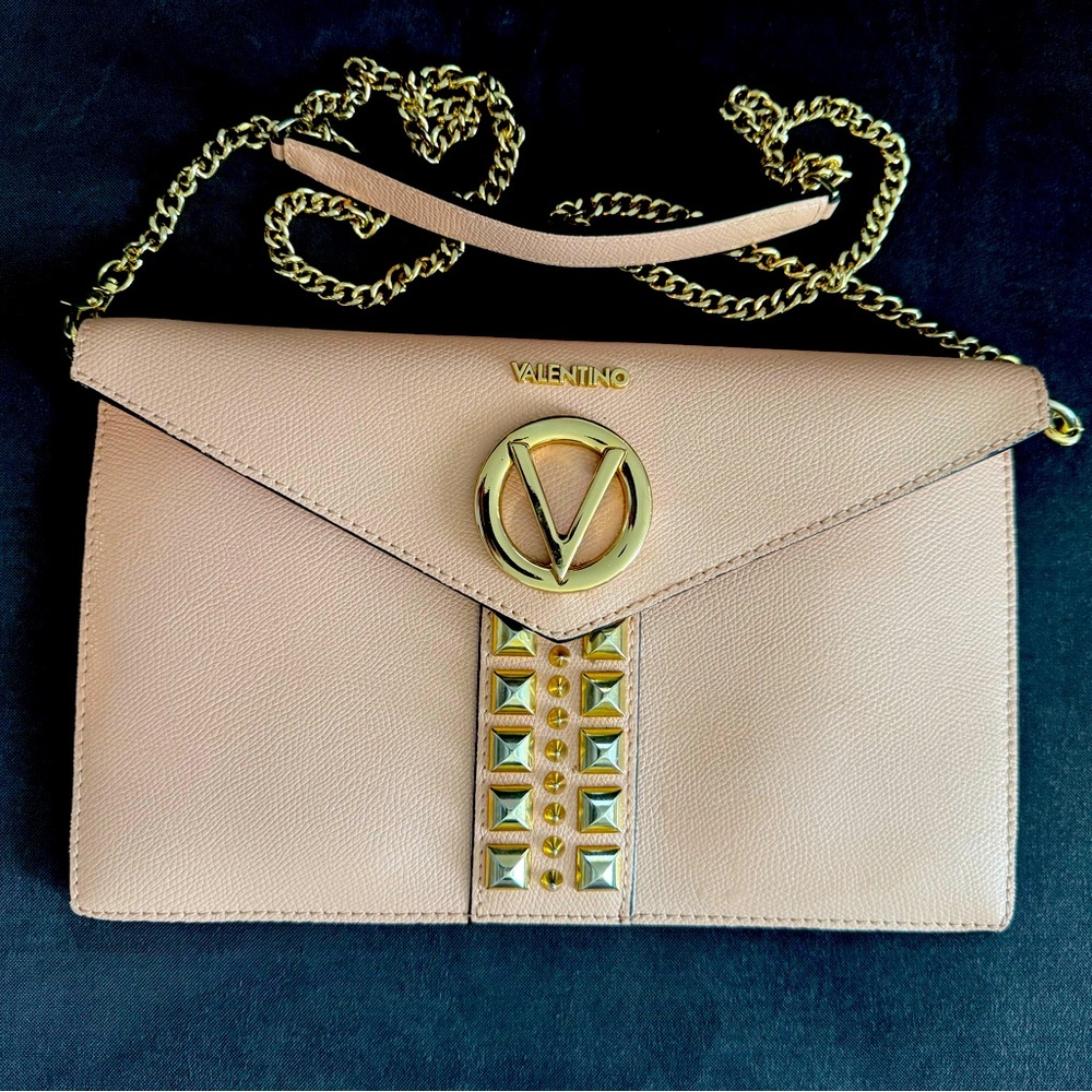 Brienne Palmetto Valentino Pink Envelope Clutch Bag with Gold Chain
